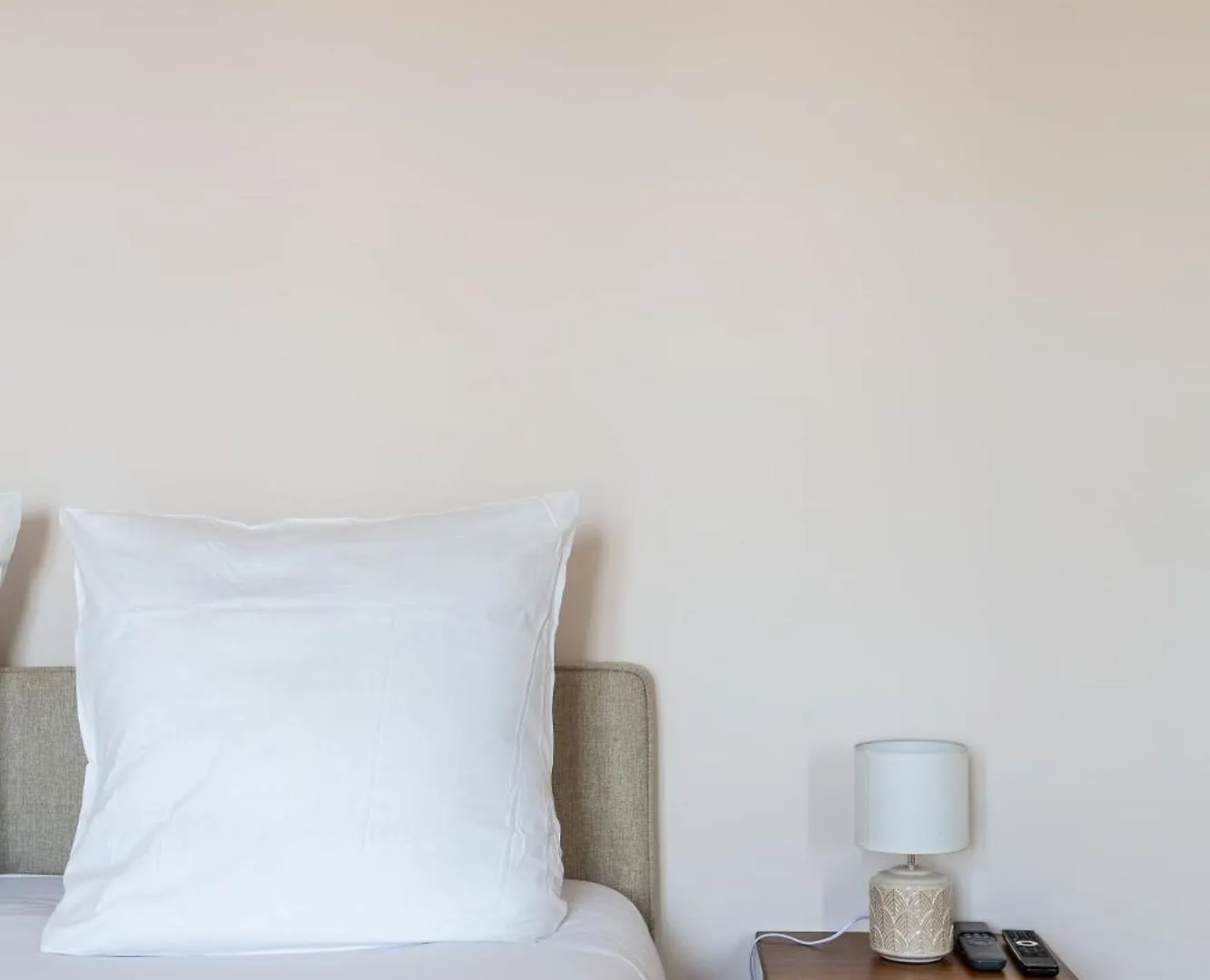 The Charming Republic Place Apartment Paris