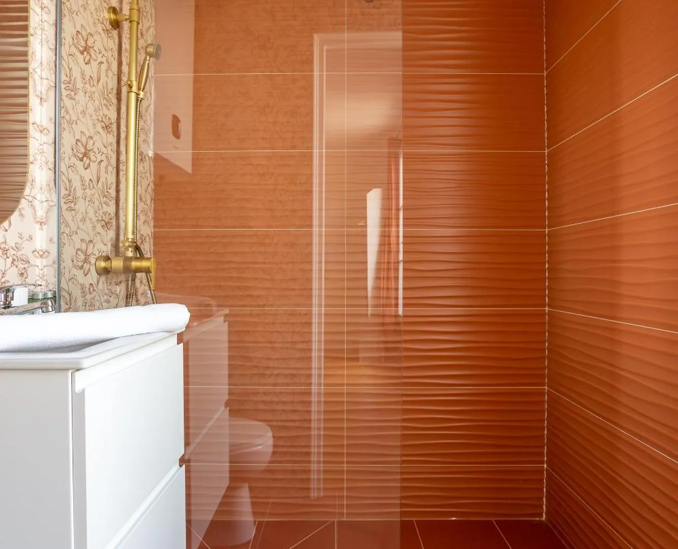 The Charming Republic Place Apartament
